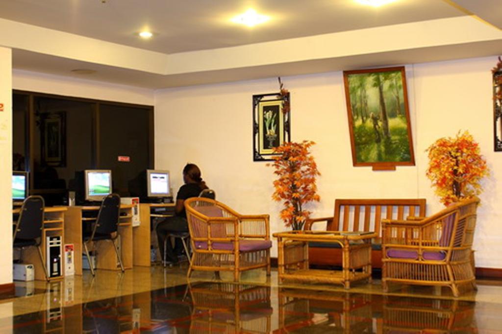 Js Tower Hotel Bangkok Exterior photo